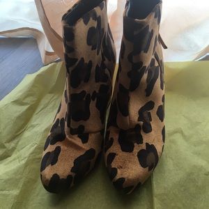 ASOS Shoes - Fabulous ASOS houndstooth velvet boot ASOS Shoes - Fabulous ASOS houndstooth velvet boot